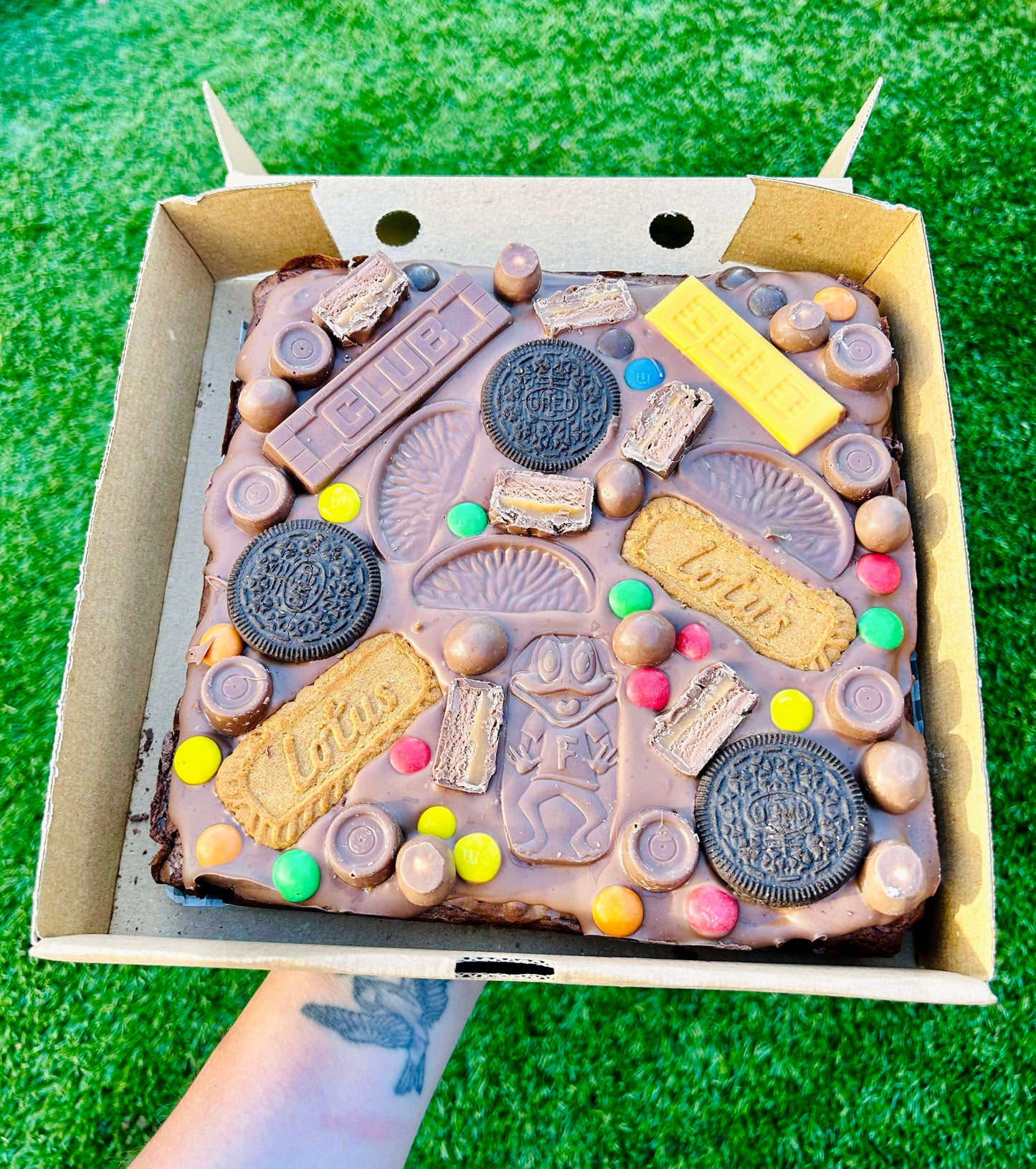 ๐๐ผ๐ฎ๐ฑ๐ฒ๐ฑ ๐๐ฟ๐ผ๐๐ป๐ถ๐ฒ ๐ฆ๐น๐ฎ๐ฏ for Christmas - ๐๐ฅ๐๐ ๐๐ข๐๐๐ ๐๐๐๐๐ฉ๐๐ฅ๐ฌ on ๐ง๐๐ฒ๐๐ฑ๐ฎ๐ ๐ฎ๐ฏ๐ฟ๐ฑ ๐๐ฒ๐ฐ๐ฒ๐บ๐ฏ๐ฒ๐ฟ - (DY10 1DB + 10 miles ONLY)